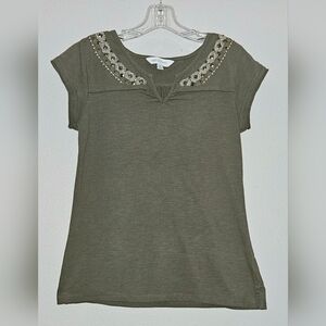 Great Northwest Clothing Company Olive Short Sleeve Tee Women's Medium